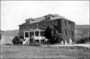 The Lewis Cottage at Shawbridge.